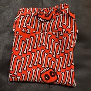 LuLaRoe Tall & Curvy Skeleton, Bones & Skulls Leggings-Halloween or Just for Fun